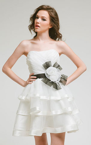 Short Strapless Tiered Bridal Bridesmaid Dress. a306.